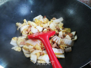 五花肉毛豆炒娃娃菜步骤10