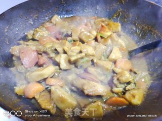 芋头咖喱鸡肉盖烧饭步骤7