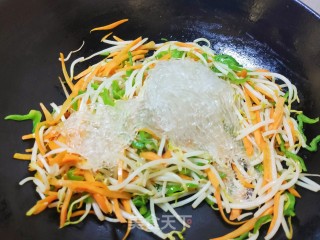 豆芽炒三丝步骤9