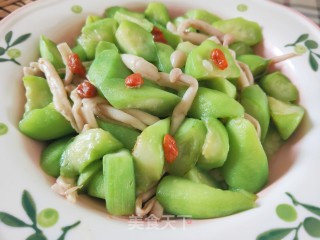 白玉菇炒丝瓜步骤12