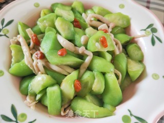 白玉菇炒丝瓜步骤13