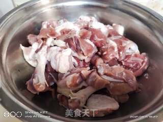 鸭肉烧苦瓜步骤2