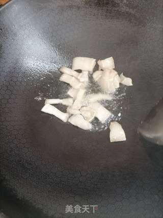 毛豆炒肉步骤2