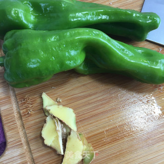 虫草花鹌鹑蛋烧鸡腿步骤4