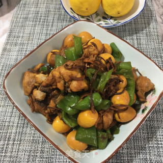 虫草花鹌鹑蛋烧鸡腿步骤10