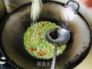 豇豆菜脯炒鸡蛋步骤13