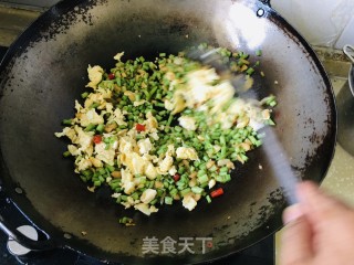 豇豆菜脯炒鸡蛋步骤14
