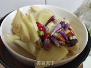 嫩姜红烧鸭步骤2