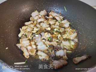 五花肉炒土豆丝步骤3
