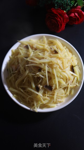 五花肉炒土豆丝步骤7