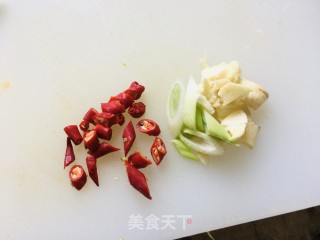 莲花菜炒粉丝步骤1
