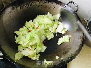 莲花菜炒粉丝步骤5