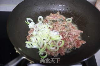 硬气开胃早餐之番茄牛肉饭步骤6