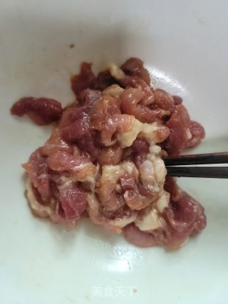 肉丝炒笋丝步骤2