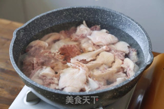 白果口蘑啤酒鸭步骤1
