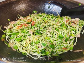 火腿炒黑豆芽步骤7
