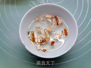 白扣陈皮荷叶糯米蒸排骨步骤2