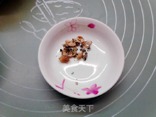 白扣陈皮荷叶糯米蒸排骨步骤4