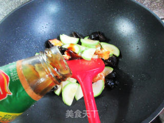 黑木耳煎鸡蛋炒西葫芦步骤8