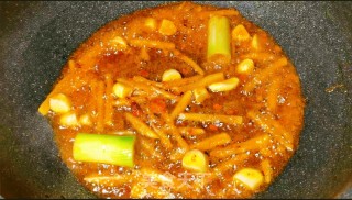软糯可口鸡翅炖土豆步骤5