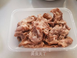 金针菇肥牛汤步骤3