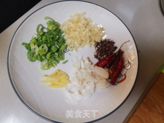 金针菇肥牛汤步骤4