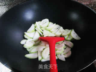咸鸭蛋炒夜开花步骤5