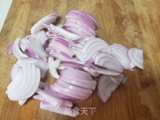 玉米粒炒洋葱土豆步骤4