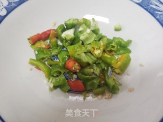 玉米粒炒洋葱土豆步骤3