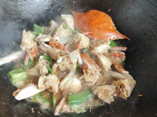 梭子蟹炒青椒步骤12