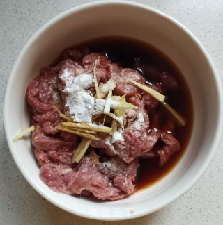 香菜梗炒牛肉步骤5