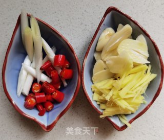 香菜梗炒牛肉步骤4