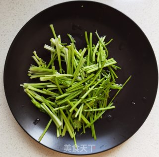 香菜梗炒牛肉步骤7