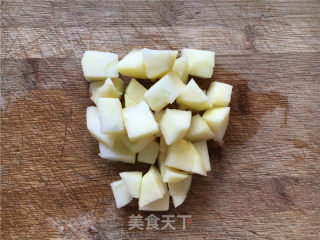 苹果牛肉粒步骤2