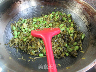 青椒毛豆炒咸菜步骤10