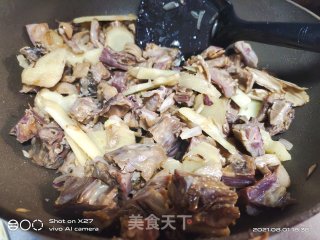 嫩姜烧腊鸭步骤5