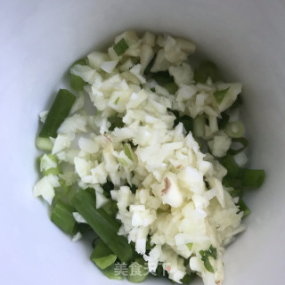 蒜蓉炒青菜步骤2