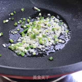 蒜蓉炒青菜步骤4