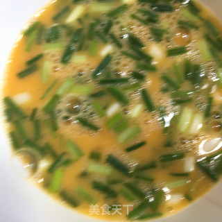 鸡蛋青椒炒虾仁步骤3