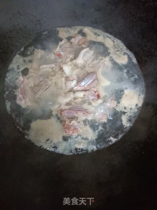 酱油焗鹅肉步骤2