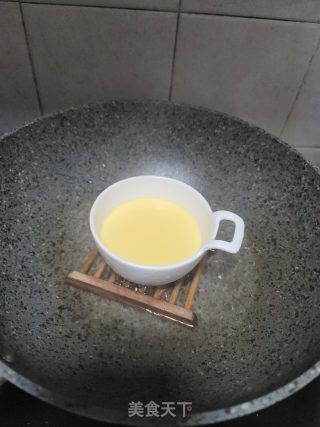 爱心大虾蒸蛋步骤8