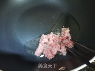 韭菜花榨菜丝炒肉步骤3