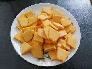 洋葱秋葵炒南瓜步骤1