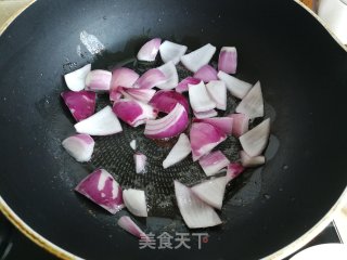 洋葱秋葵炒南瓜步骤3