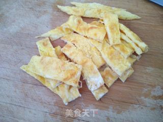 鸡蛋炒荷兰豆步骤4