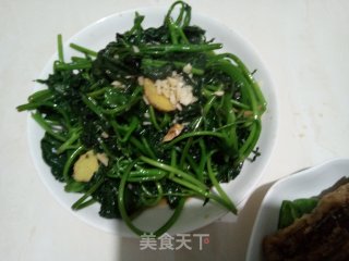 炒地瓜叶步骤3