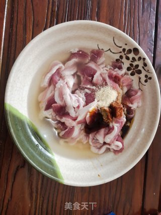 蒜香炸五花肉步骤4
