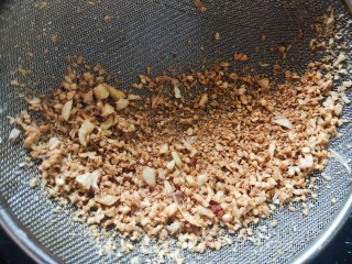 蒜香炸五花肉步骤7