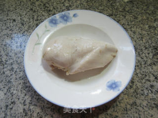 黑木耳黄瓜拌鸡胸肉步骤4