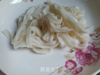 蛋炒粉步骤1